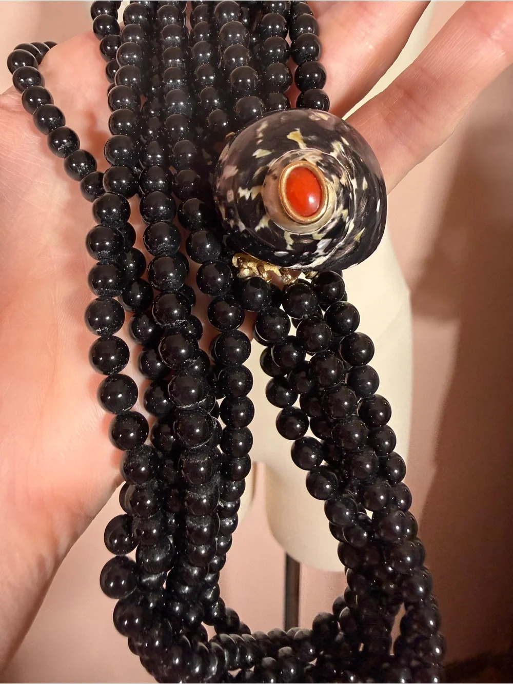 Vintage Black coral multi strand Choker Necklace Large shell Clasp